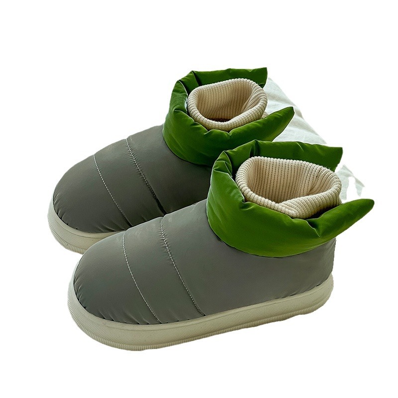 Zapatos de algodón de invierno de alta calidad para mujeres 2024 nuevos tipos de casa caliente con suela gruesa impermeable y antideslizante pareja con botas de nieve para hombres