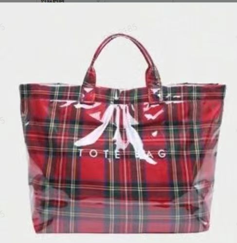 Canvas red