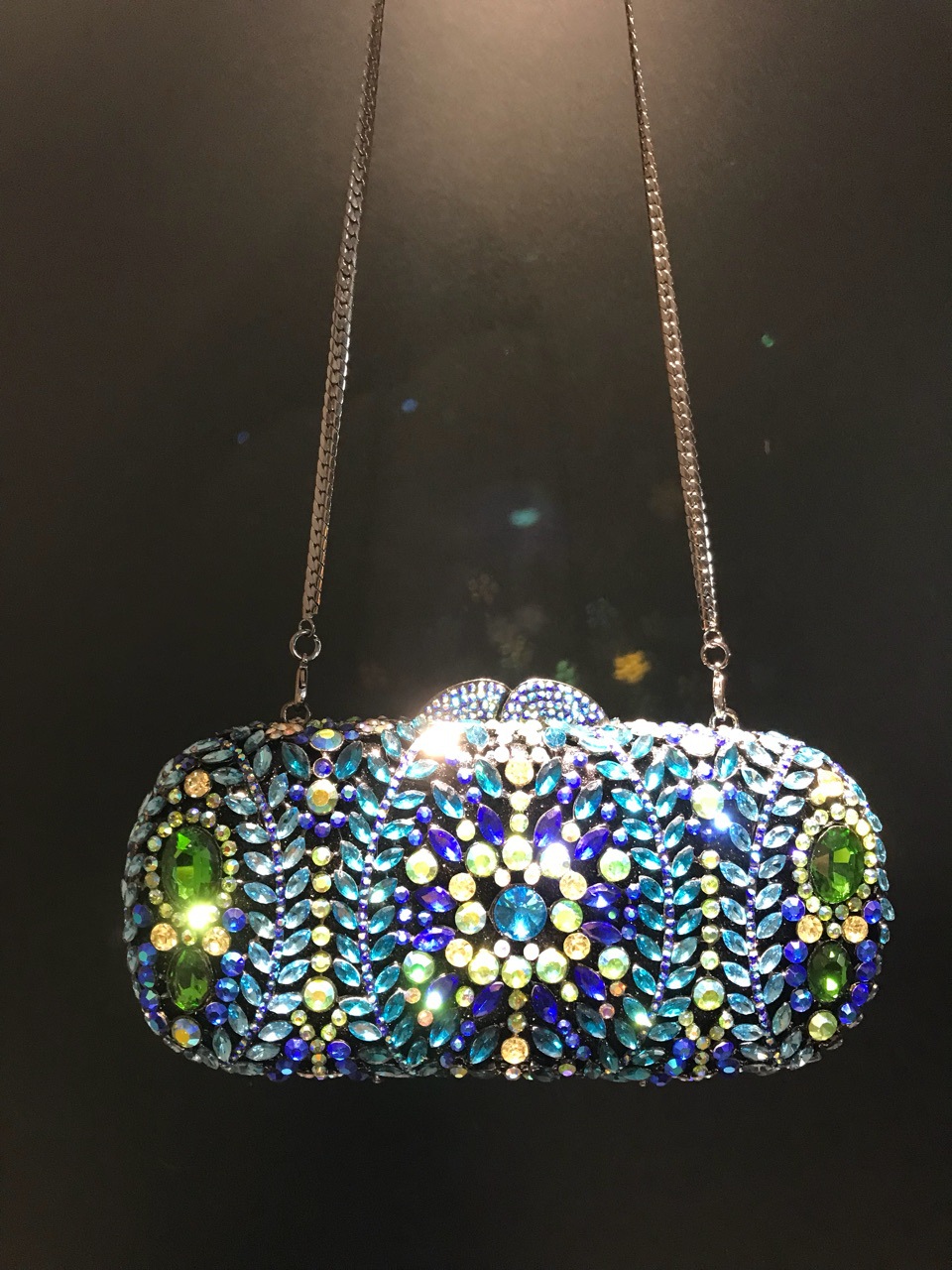 Túi clutch dạ hội nữ đính kim cương sang trọng — Màu Sâm panh