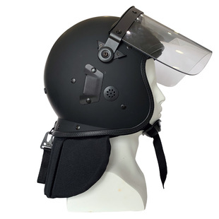 Factory Wholesale Straight Mirror Special Cape Three Pleated Cape Riot Helmet