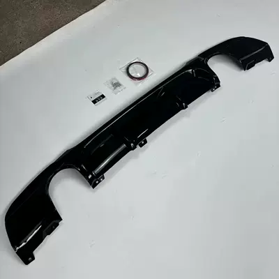bilateral single-output rear lip rear spoiler – Big Surrounded