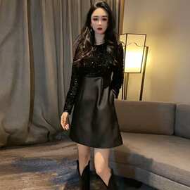显瘦显白连衣裙女2024秋新款洋气显瘦圆领黑色小香风法式气质裙子