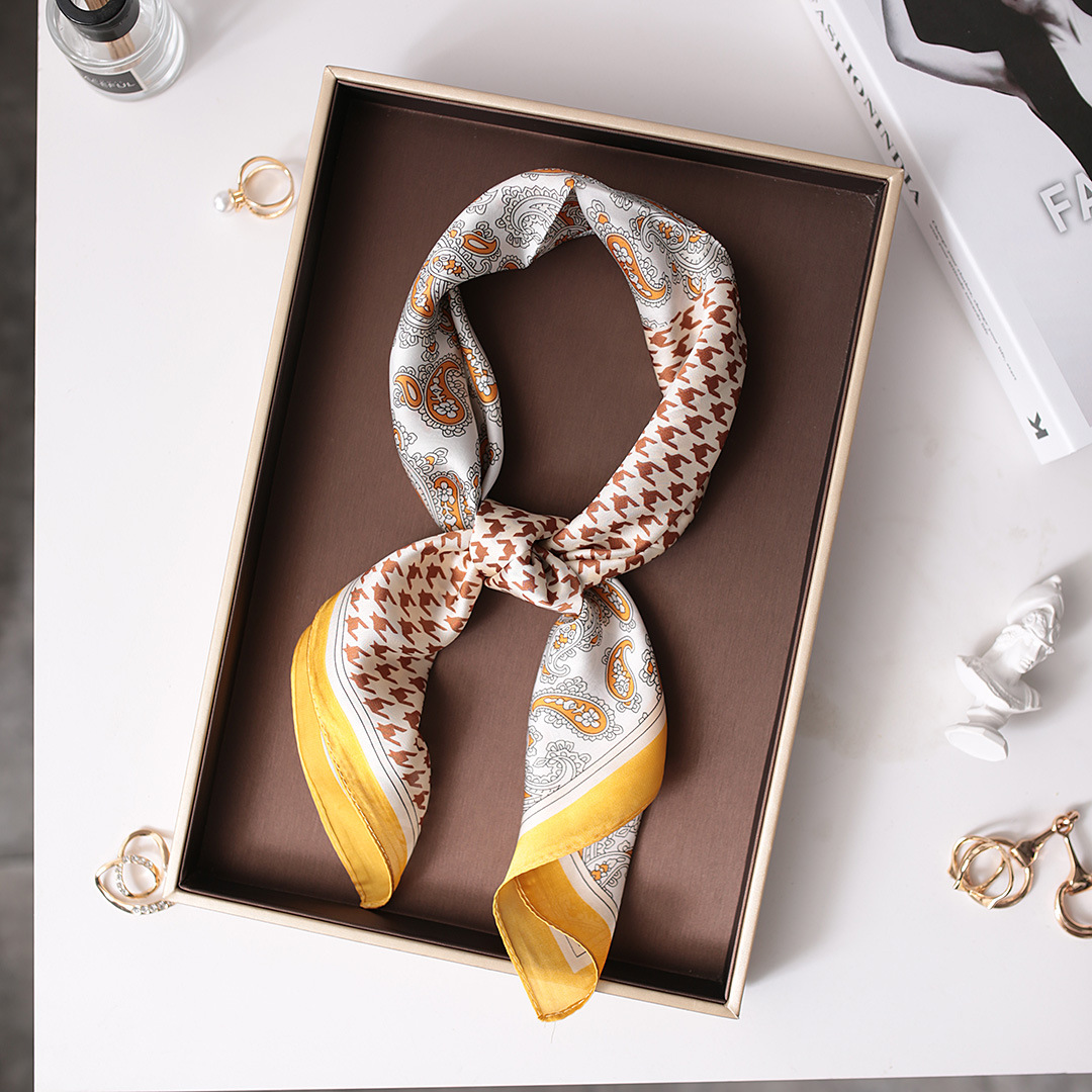 Spring New 70CM Square Versatile Decorative Professional Thin Korean Small Scarf for Women_voghion.com