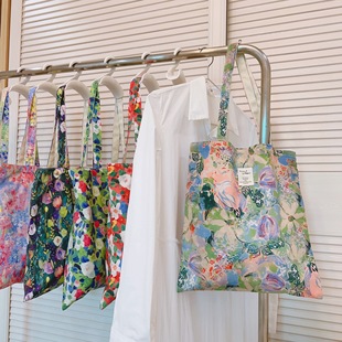 ����ϣ�������G�ⰻȻ�ͮ��L�Gɫϵ�黨�μ��޲���������С����ˇ