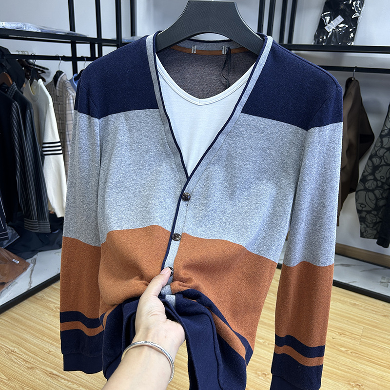 Men's Knitwear with Foreign Trade Label -- H Brand Spliced Soft Skin-Friendly Casual V-Neck Fake Two-Piece Pullover Base Shirt Men's Knitwear with Foreign Trade Label -- H Brand Spliced Soft Skin-Friendly Casual V-Neck Fake Two-Piece Pullover Base Shirt