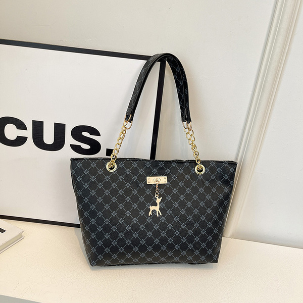 demi-season retro extra large capacious one-shoulder bag