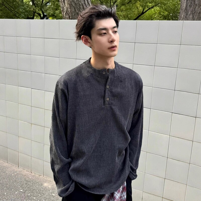 Black Henry Collar Textured Long-Sleeved T-Shirt Men's American Heavy Pleated Short Polo Collar Inner Layering Shirt
