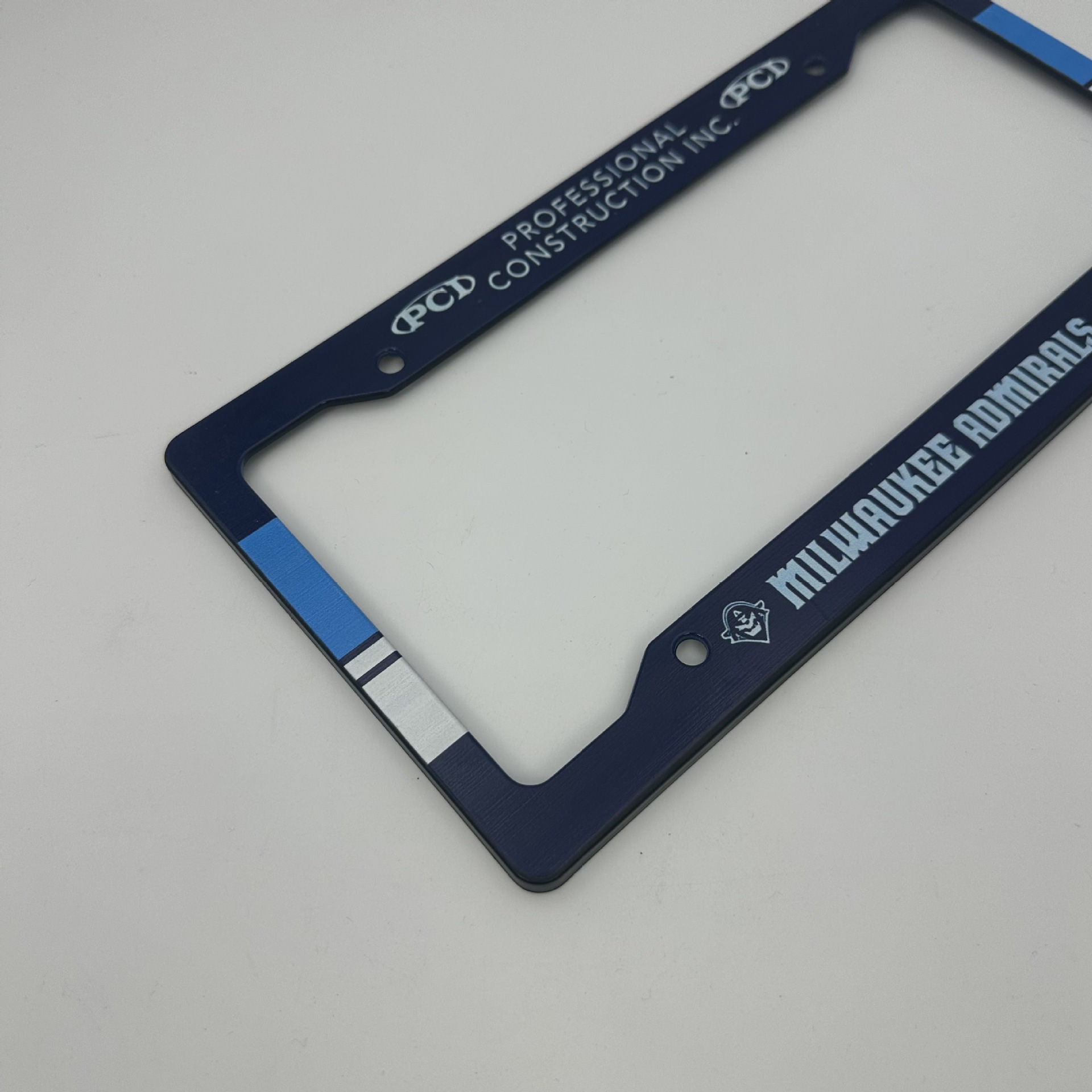 US standard four-hole plastic small round hole full-print license plate frame, personalized car license plate frame, decorative frame, license plate holder