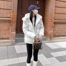 露露同款羽绒服女短款泡芙2025冬季新款五格保暖百塔厚面包服外套