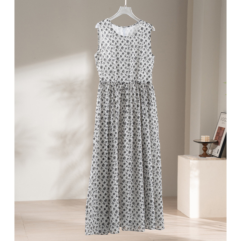 Sleeveless silk dress for women, round neck, floral pattern, elegant long dress, slimming A-line dress, summer cotton-silk blend Sleeveless silk dress for women, round neck, floral pattern, elegant long dress, slimming A-line dress, summer cotton-silk blend