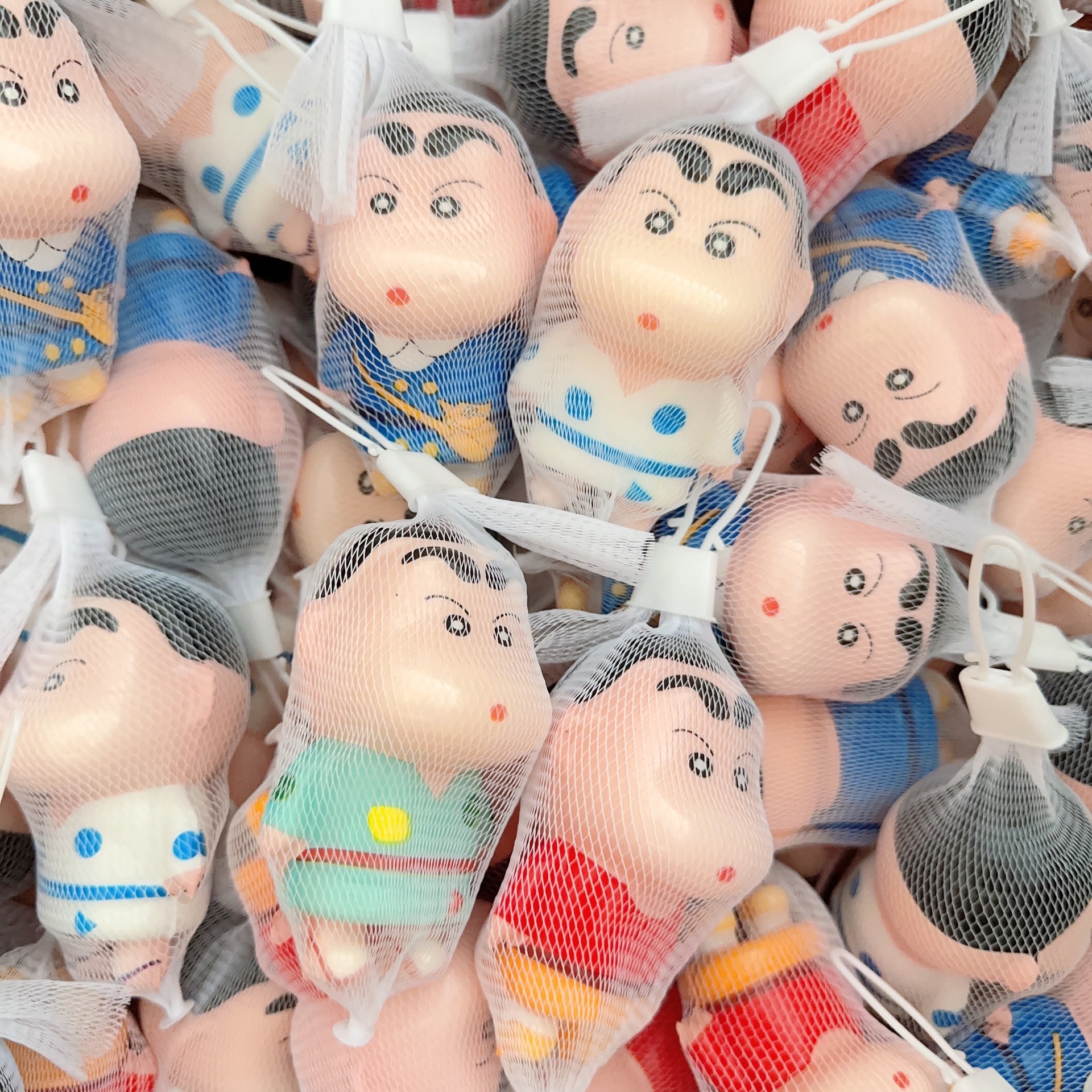Juguete Antiestrés de Crayon Shin-chan con Forma de Rana, Juguete Creativo para Aliviar el Estrés, Muñeco de Rebote Lento, Gadget para Aliviar el Estrés, Venta al por Mayor