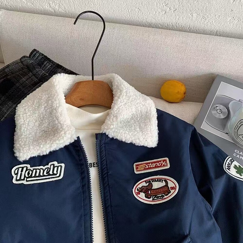 New autumn and winter styles for children: Korean-style, thick, embroidered padded jackets for boys, stylish cotton outerwear for babies and toddlers