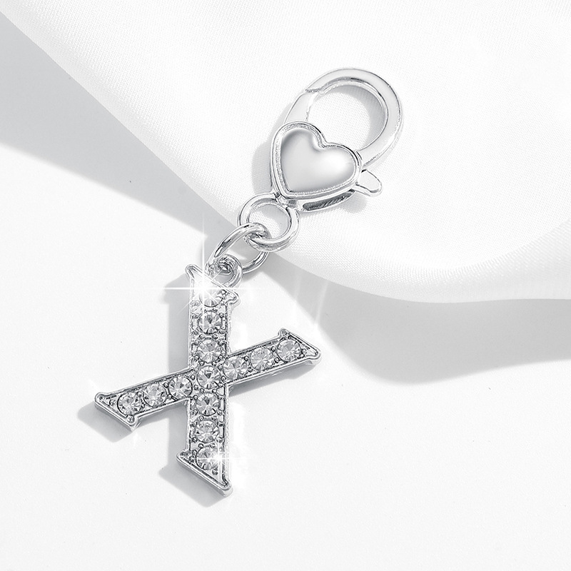 Europa y los Estados Unidos hermosa mini full-inlaid 26 letras inglesas personalidad transfronteriza joyería llavero accesorios colgantes