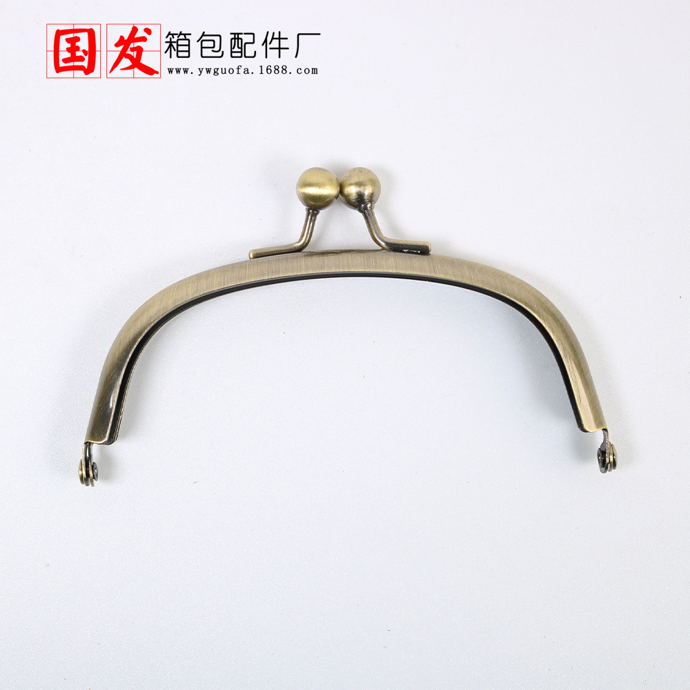 En stock: 12CM arco brillante sin agujeros hebilla de equipaje de bronce dorado accesorios de equipaje