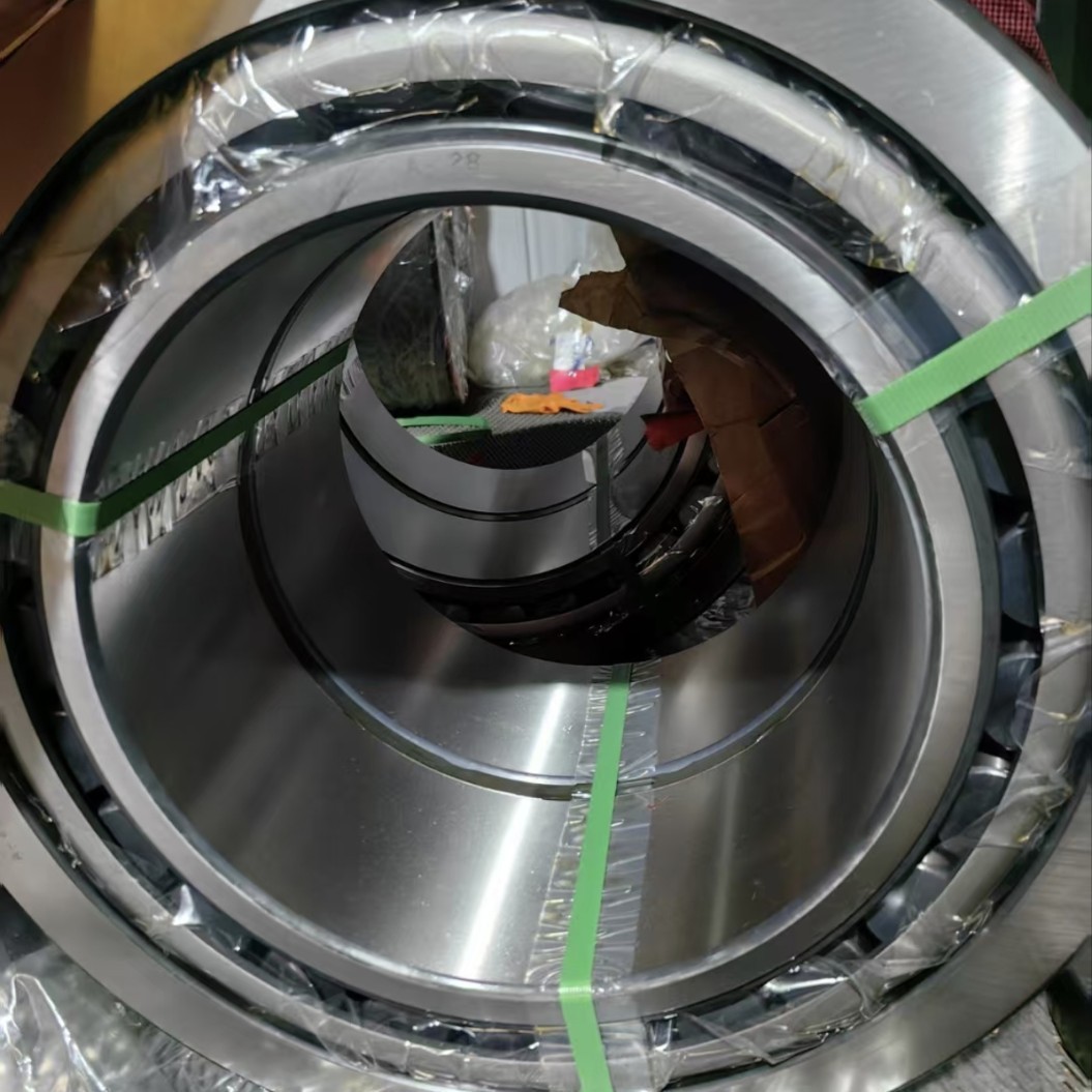 圆锥滚子轴承四列图片380676380679L163149DW/10-10D精密锥形