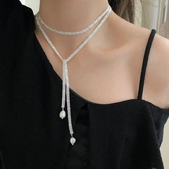ロング多層スネークボーンパールロングネックレス、クールなスタイル、ニッチなデザイン、複数のウェアラブル鎖骨チェーン、ハイエンド