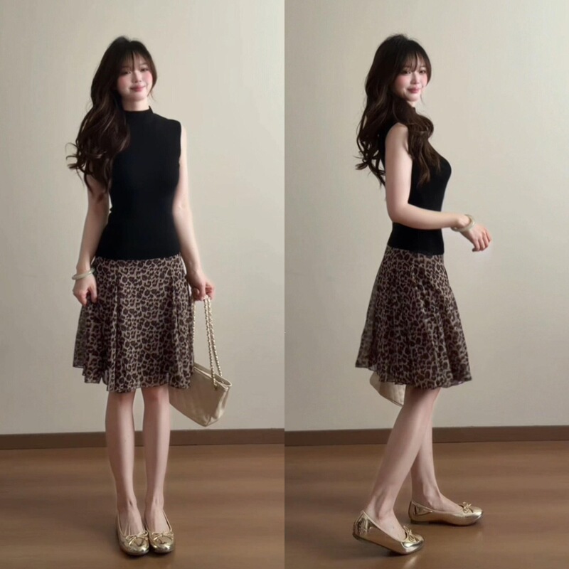 Stylish Hot Girl Knitted Sleeveless Top Dress Women's 2026 New Early Spring Set Leopard Print Skirt Two-Piece Set