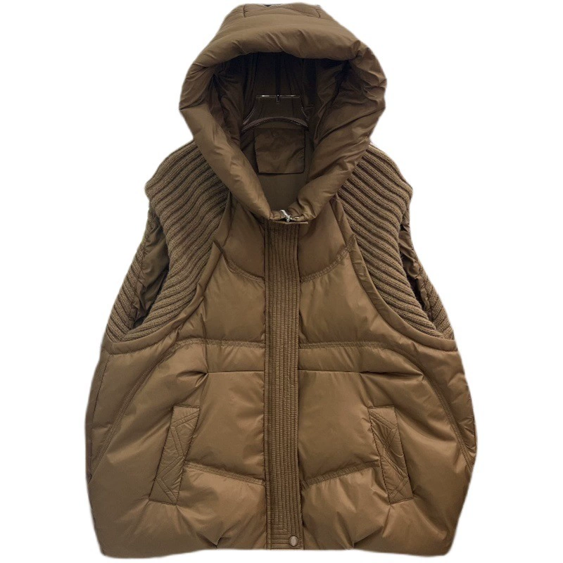Новая женская свободная утепленная жилетка на осень-зиму 2025 года, короткая, с капюшоном, из толстой вязки, с наполнителем из белого утиного пуха.