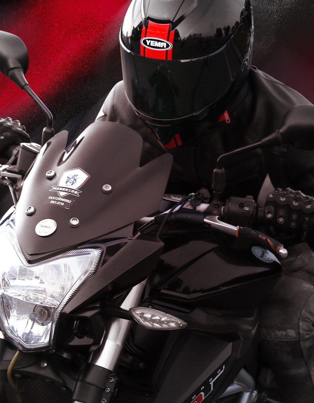 3C Certified Mustang Motorcycle Helmet for Men, Autumn and Winter Warm-Weather Electric Vehicle Helmet, All-Season Universal Riding Full-Face Helmet