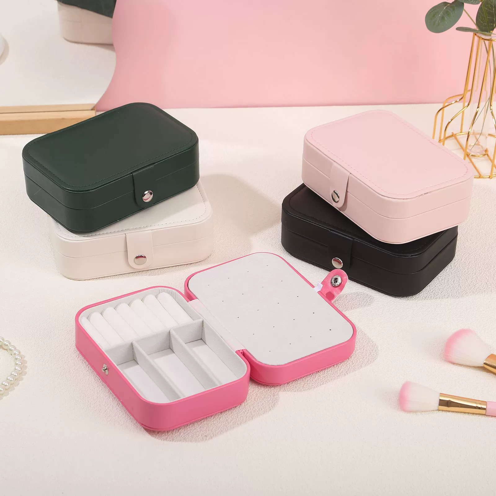 Travel Earring Ring Necklace Storage Box from Yomiego