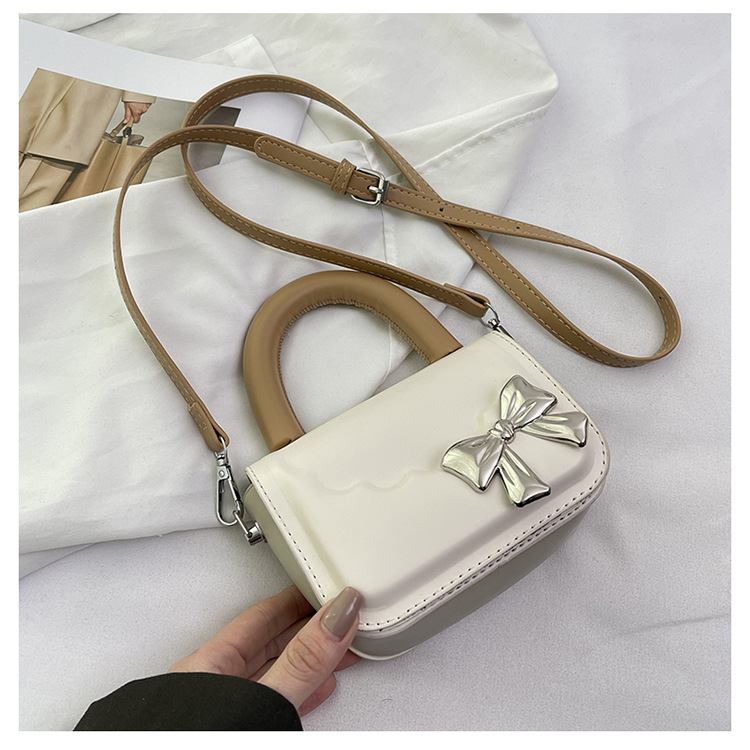 Women's Small Pu Leather Color Block Solid Color Vintage Style Streetwear Bowknot Magnetic Buckle Crossbody Bag display picture 7