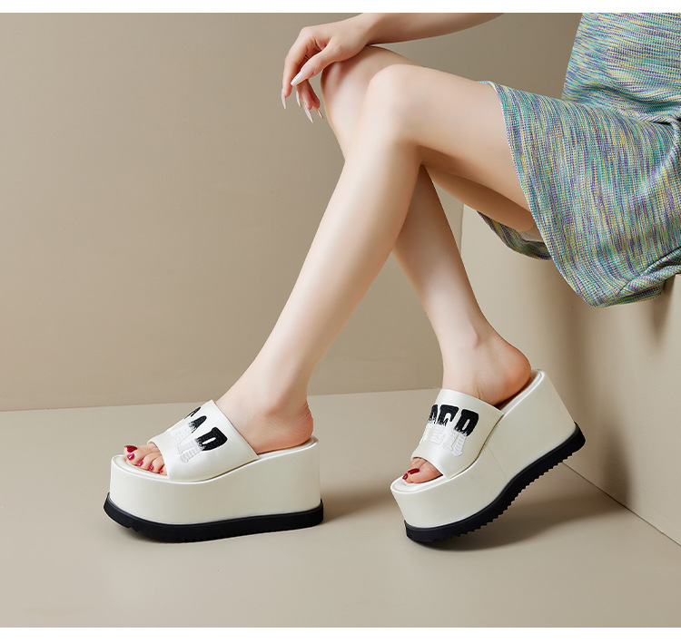 Dép sandal nữ đế xuồng mũi hở gót 8/10 cm phối màu mùa hè 2025 — Màu trắng nhạt 8cm, Trắng nhạt 10cm, Đen 10cm, Đen 8cm chi tiết 11