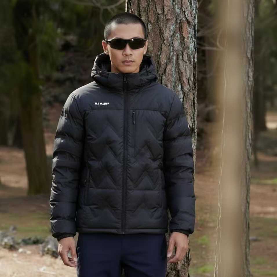MAMMUT猛犸2025 户外运动连帽款轻薄羽绒服帽子可拆卸男女同款