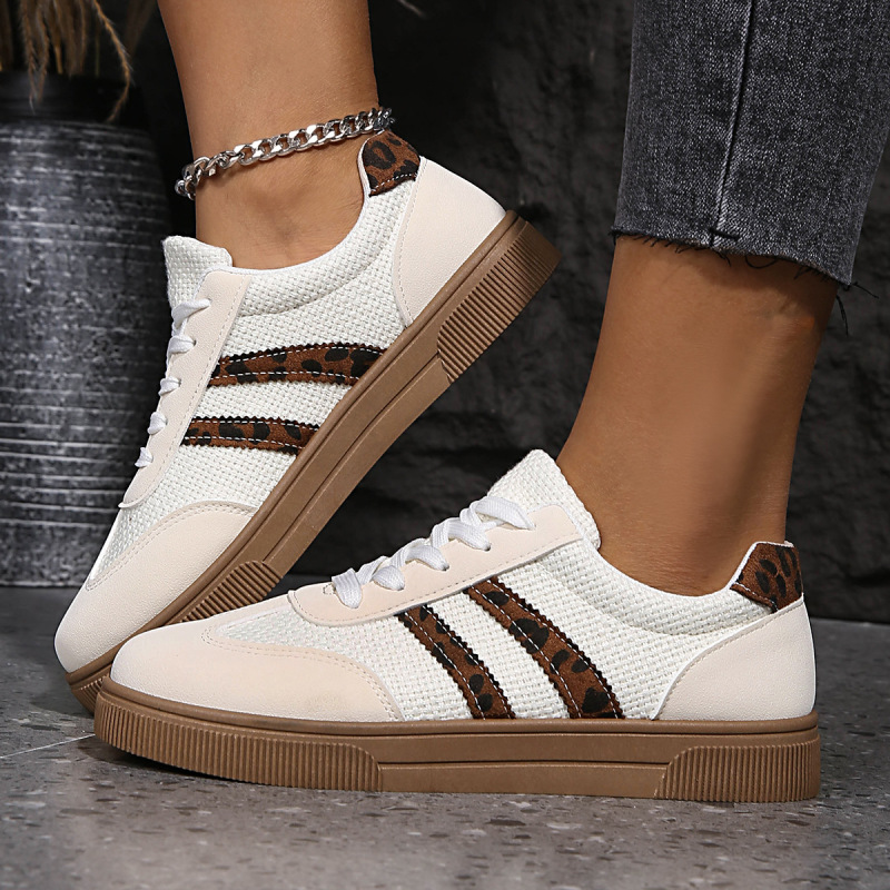 Color-Blocked Retro German Training Shoes for Women, 2026 Spring New Model, Round-Toe Low-Top Thick-Soled Sports Casual Shoes, Versatile Style for Students Color-Blocked Retro German Training Shoes for Women, 2026 Spring New Model, Round-Toe Low-Top Thick-Soled Sports Casual Shoes, Versatile Style for Students