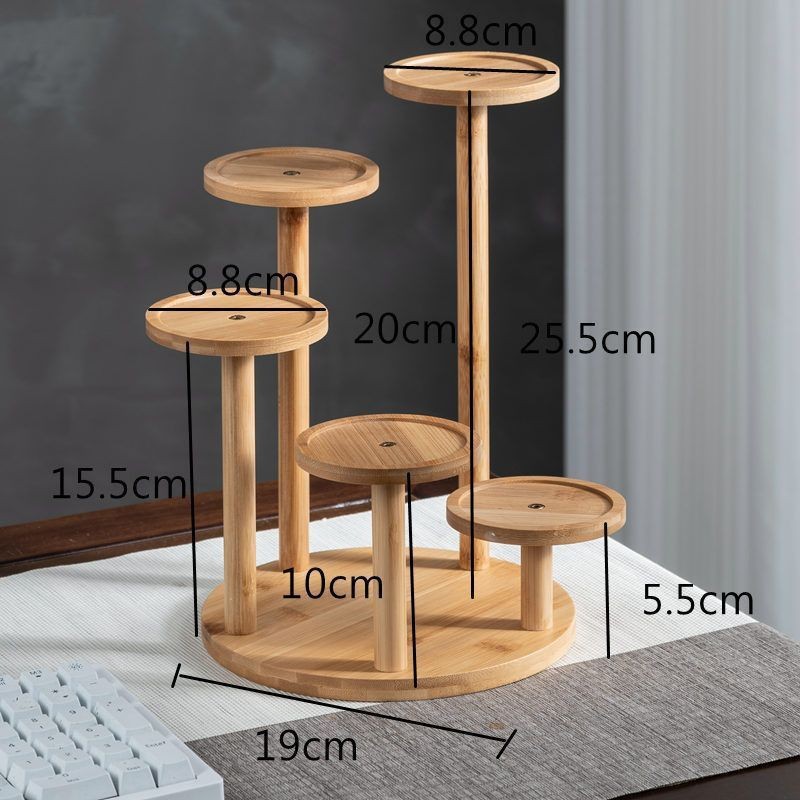 다섯 개의 둥근 작은 꽃꽂이