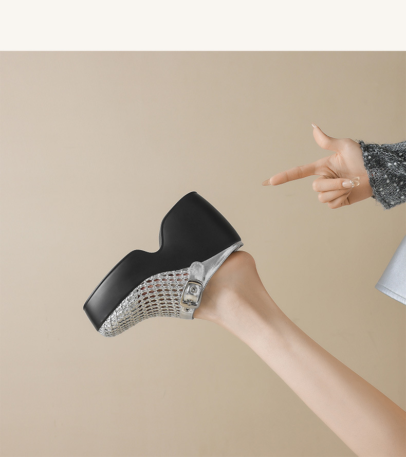 Dép sandal nữ đế xuồng cao gót 11 cm, kiểu mule khoét lỗ, gót wedge La Mã — đen, bạc chi tiết 8