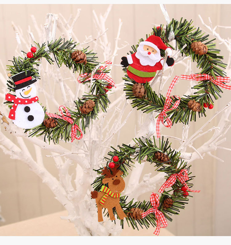 Wholesale New Christmas Rattan Wreath Door Hanging Decorations Nihaojewelry display picture 9