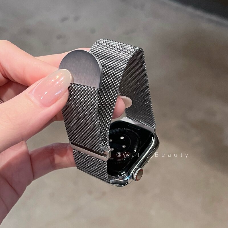 High-End Milanese Breathable Magnetic Apple Watch Band Suitable for Apple Watch 11 and iWatch 10 High-End Milanese Breathable Magnetic Apple Watch Band Suitable for Apple Watch 11 and iWatch 10