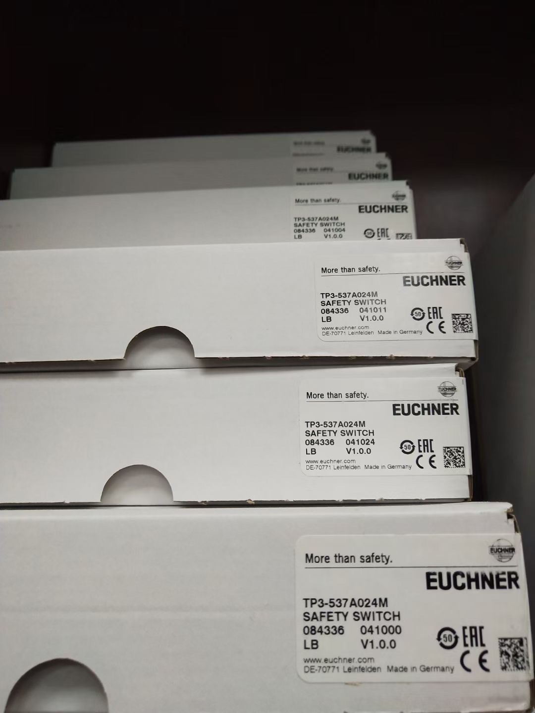 1766344 HOG9 DN 1024 I现货库存Baumer堡盟接近开关