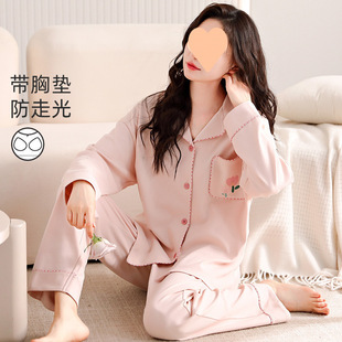 ˯��Ů��＾���؉|һ�w�����L��Ůʿ�ɼҾӷ������Ů2025�¿�