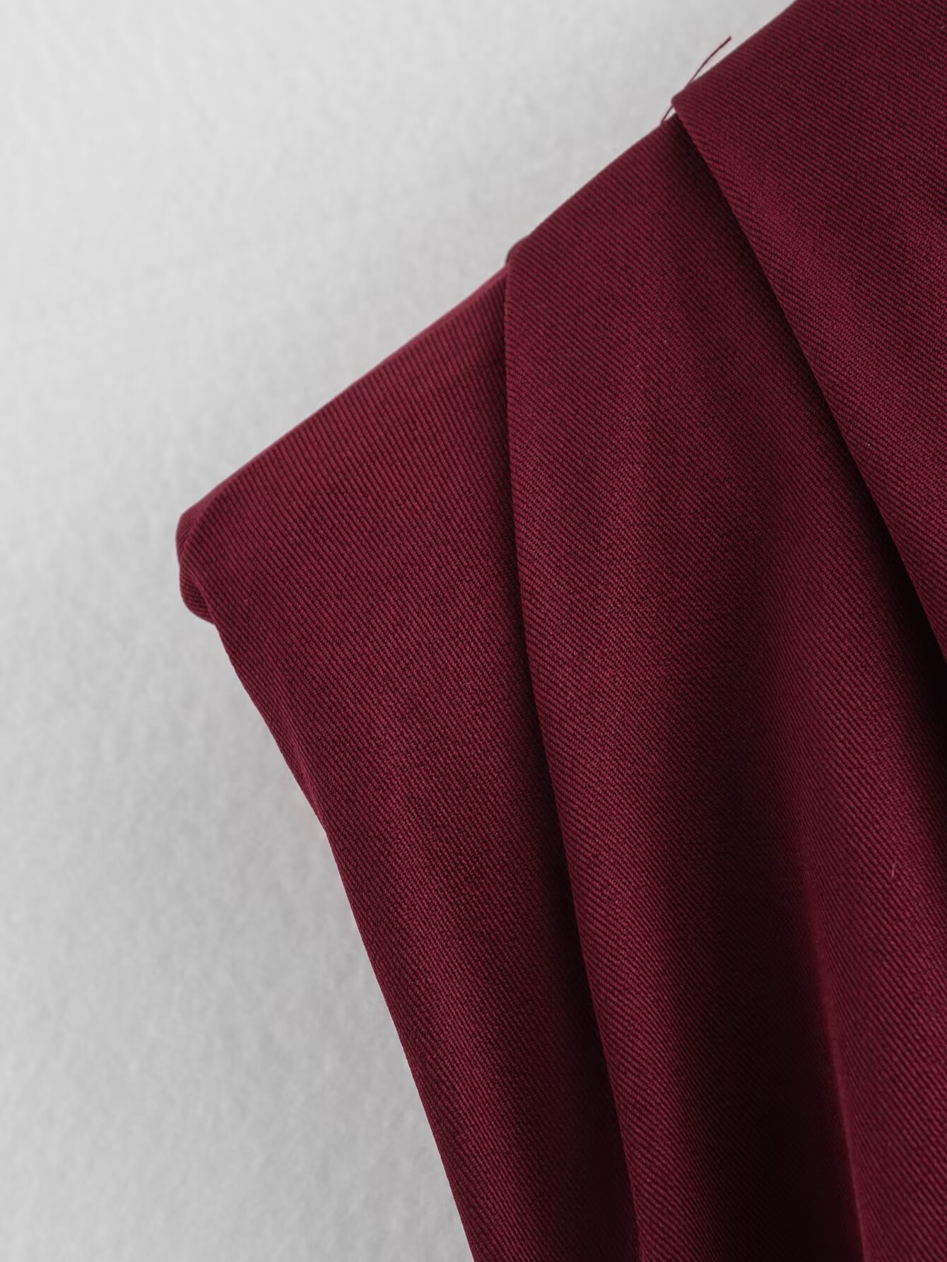 Solid Color Pattern Wholesale Women's Casual Solid Color Wine Red Sleeveless Pleated T-Shirts