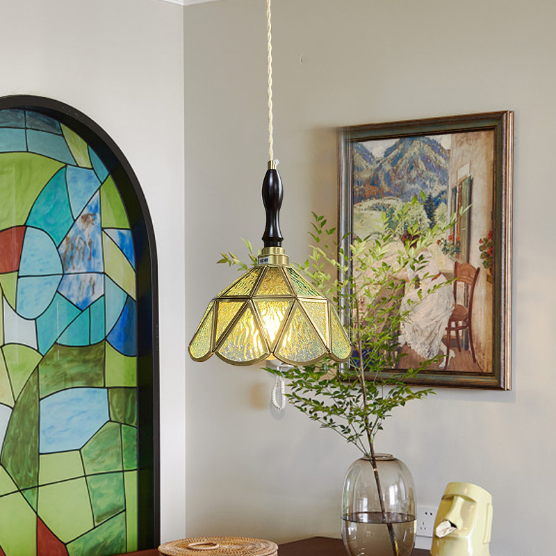 Medio antiguo restaurante de latón japonés retro artístico nicho bar ventana guardarropa dormitorio cristal pequeña araña