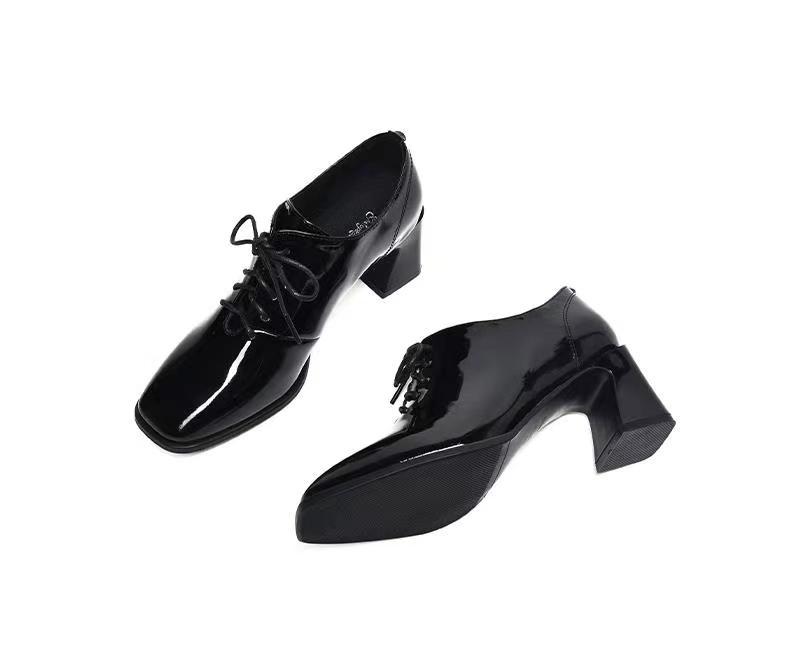 블랙 페이턴트 가죽 싱글 (7cm)