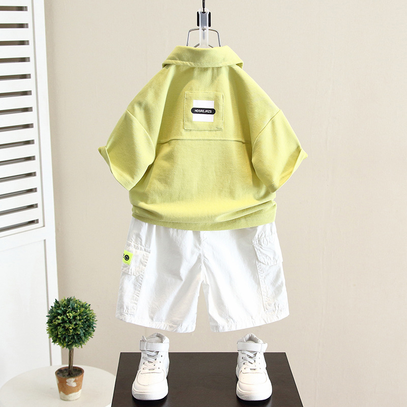 7212 Traje de verano para niños 2025 nuevo estilo hermoso traje delgado para niños camisa polo de manga corta bebé estilo occidental verano