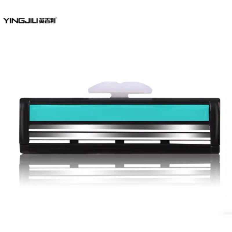 13931093212_2087924122