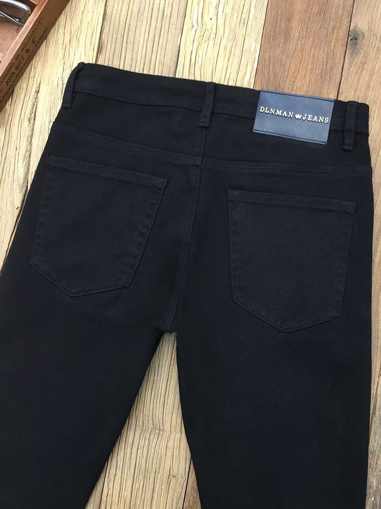 Men's Slim Fit Black Jeans – Stretch Denim, Straight Leg & Business Casual (28-36, Classic Wash)_mkmklike.com