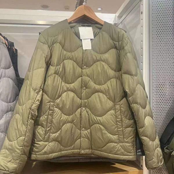 Japanese single men's autumn and winter high-grade light down portable jacket/curved line jacket down jacket 472798