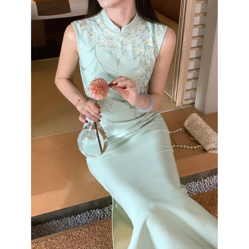 Lingqian Zihuo 緑の刺繍の新しい中国風のエレガントな刺繍改良されたチャイナドレス夏の女性の美しいドレス|undefined