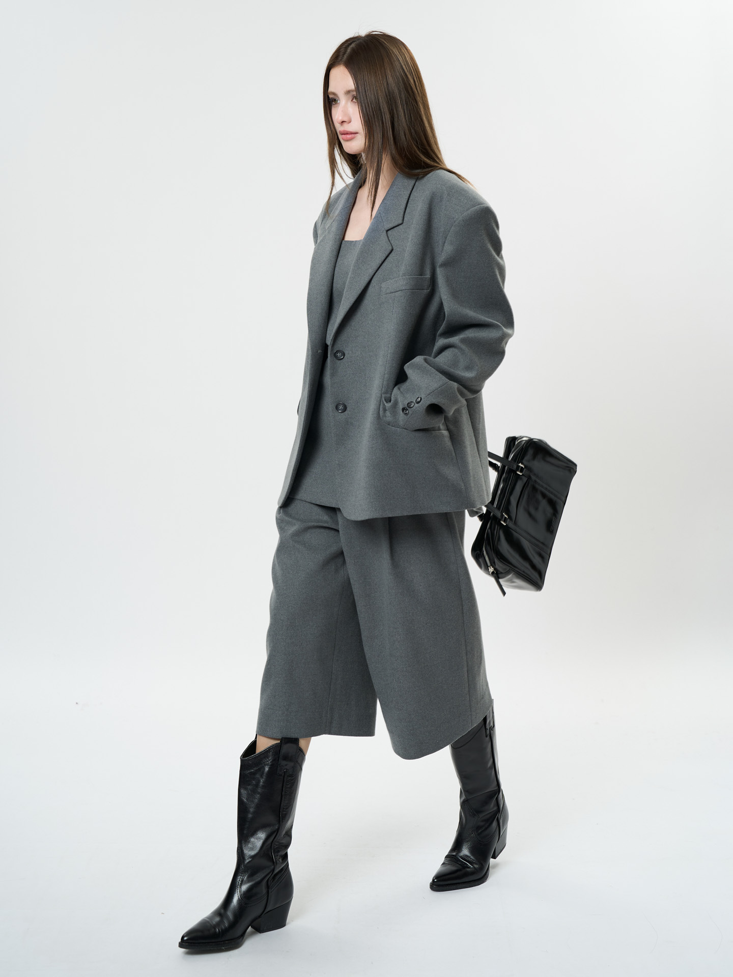 Women's Oversized Wide Shoulder Blazer For Casual Smart Styling_voghion.com