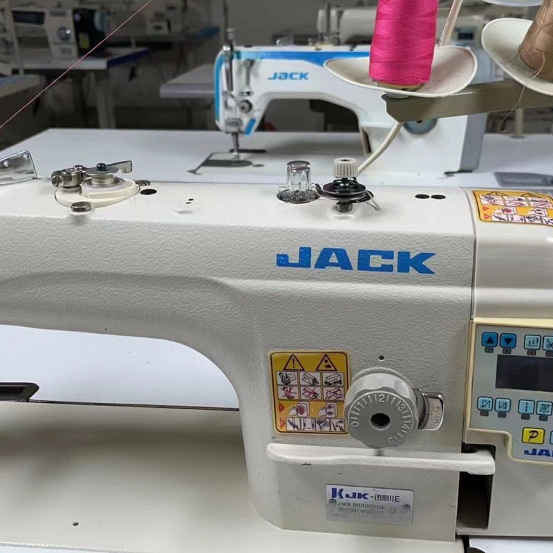 Jack 家庭用ミシン 工業用コンピュータ ダイレクトドライブ フラットベッド 全自動糸切り機 80%新品 機械一式