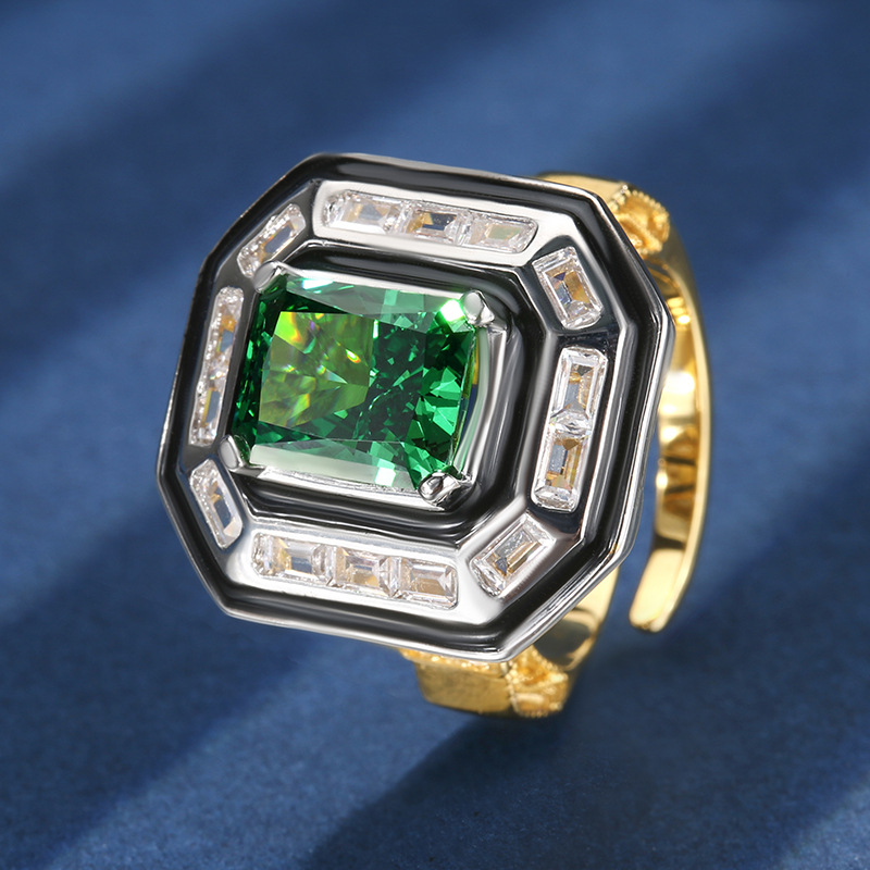 Otoño e invierno nuevo estilo Zhuang Shengsheng joyería con alto contenido de carbono diamante flor de hielo corindón rojo con incrustaciones de cobre diamante cuadrado traje retro 8*10