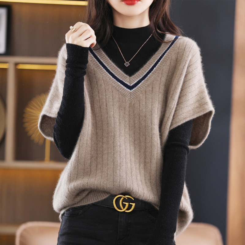 In stock autumn and winter new women's knitted vest V-neck color matching base batwing sleeve loose all-match sweater In stock autumn and winter new women's knitted vest V-neck color matching base batwing sleeve loose all-match sweater