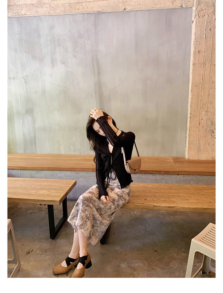 Giày búp bê nữ mũi vuông da cừu phối quai chéo, đế bệt gót thô 5 cm — Da đen (gót dày), Da đen (đáy phẳng), Màu trà sữa (gót dày), Màu trà sữa (đáy phẳng) chi tiết 77