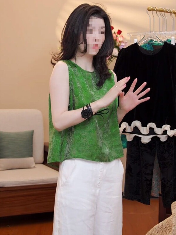 バックボタングリーンノースリーブシャツ女性のためのライト高級感 2025 新しいジャカード新中国風トップ女性のための|undefined