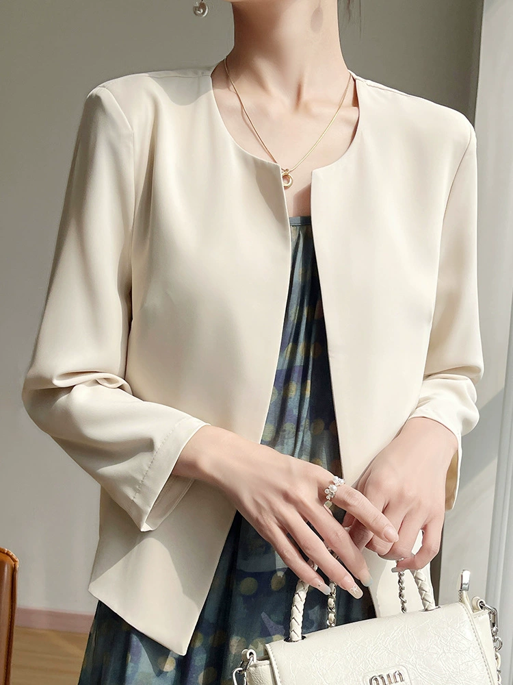 Summer suit with a round collar, jacket, high-quality style