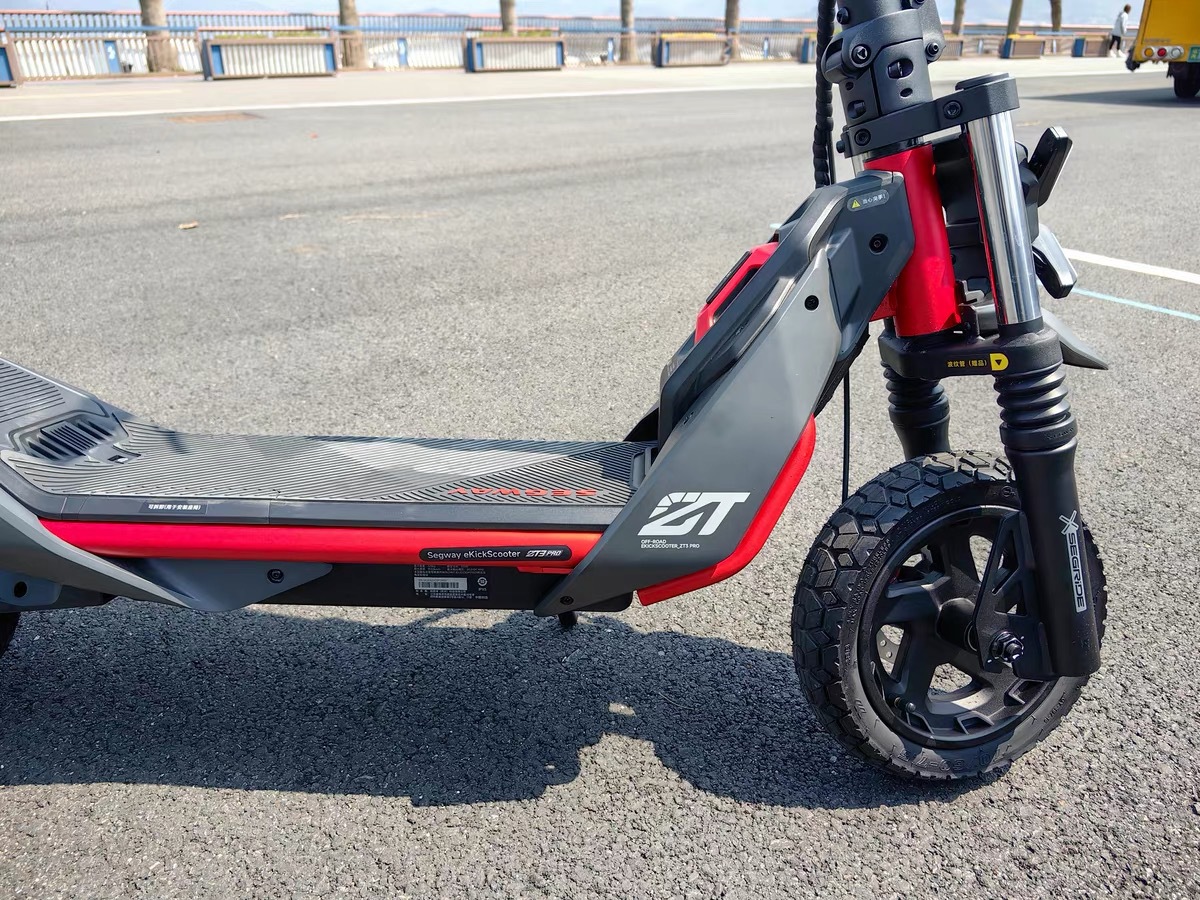 No. 9 ZT3 Pro Original Authentic Two-Wheel Electric Scooter, Foldable Adult Transport Vehicle